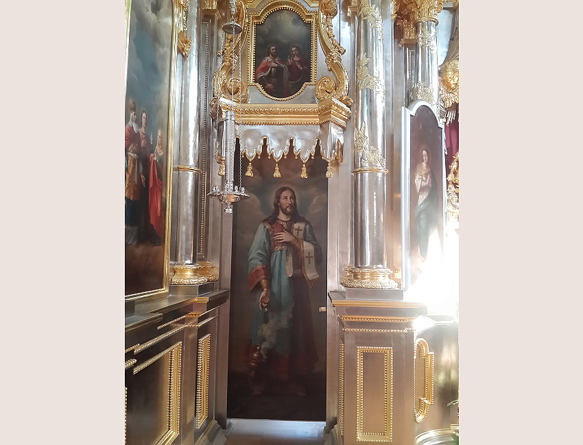 Церковный павильон Большого Меншиковского дворца в Ораниенбауме, Дьякон (в интерьере)